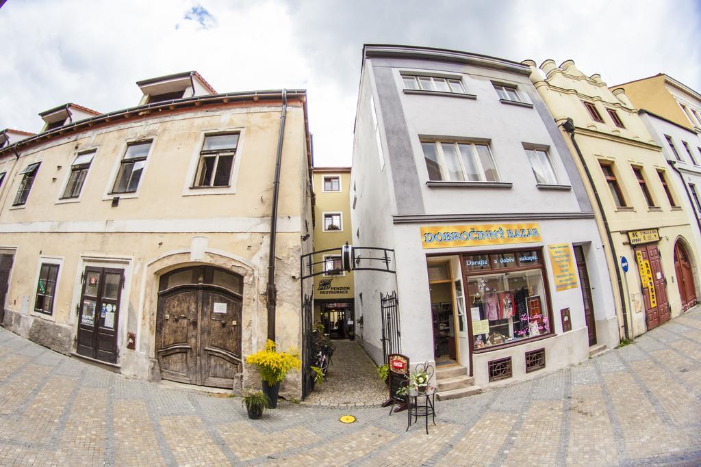 Hotel Penzion Černej pták Jindřichŭv Hradec Esterno foto