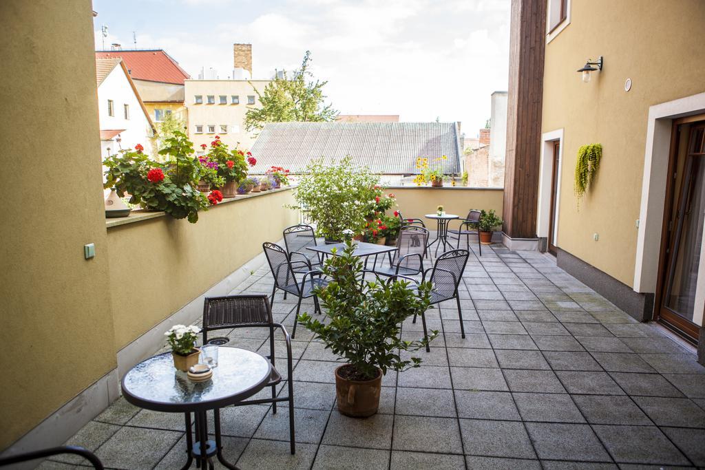 Hotel Penzion Černej pták Jindřichŭv Hradec Esterno foto